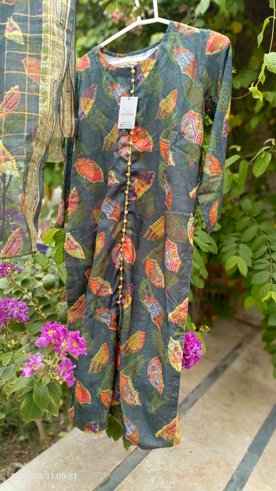 2-piece dress embroided shirt pair with monar Dupta