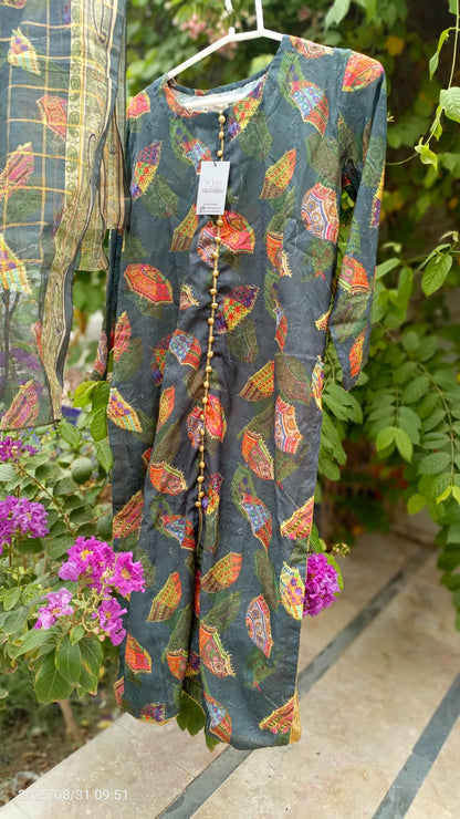 2-piece dress embroided shirt pair with monar Dupta