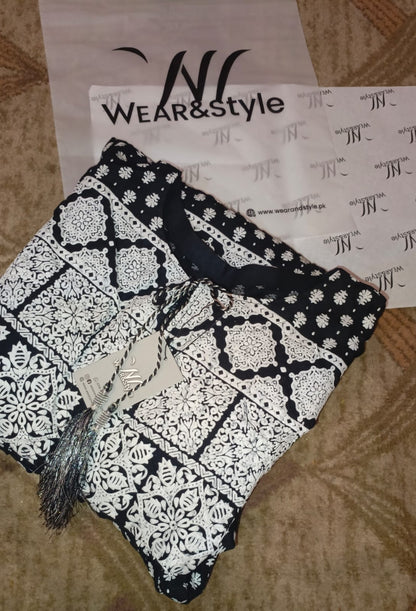 Black end White paste printed long-sleeve Frok