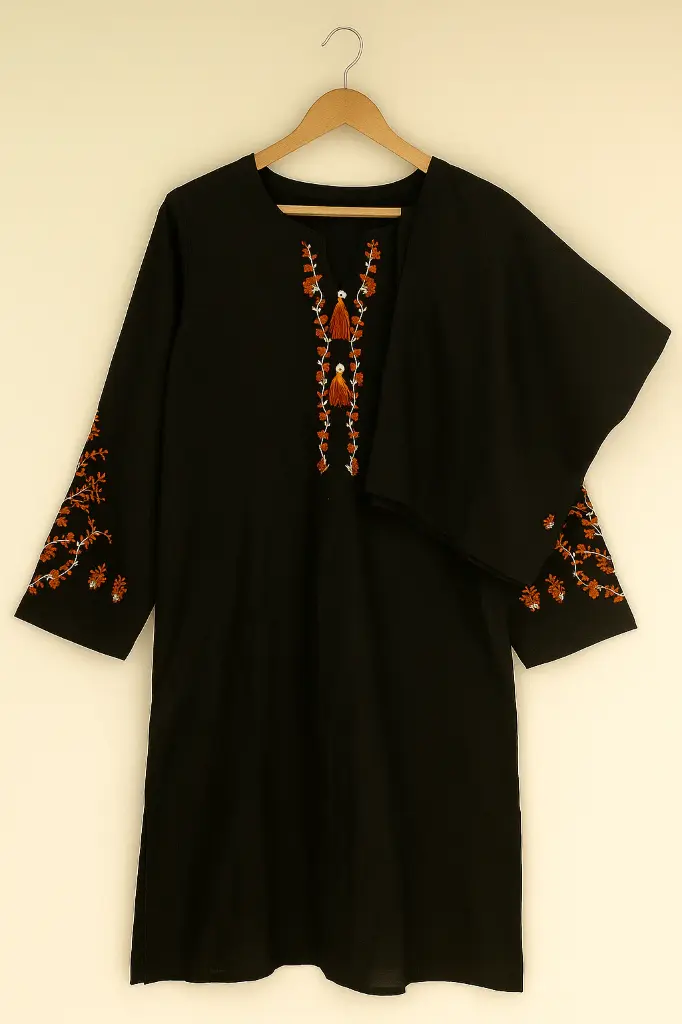 black_embroiderd_2.webp